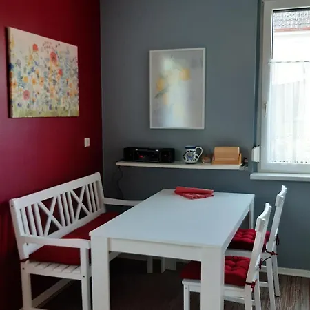 Luise, Gemuetlich, Freundlich Und Ganz Nah An Berlin