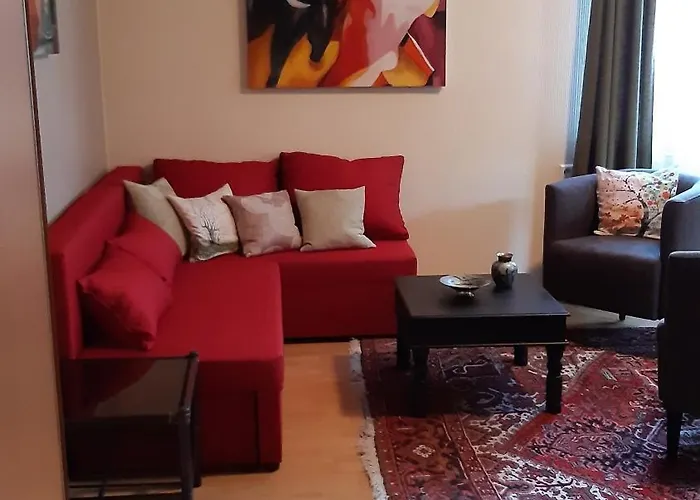 Luise, Gemuetlich, Freundlich Und Ganz Nah An Berlin *