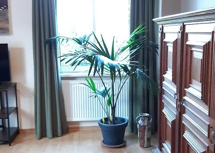 Luise, Gemuetlich, Freundlich Und Ganz Nah An Berlin *