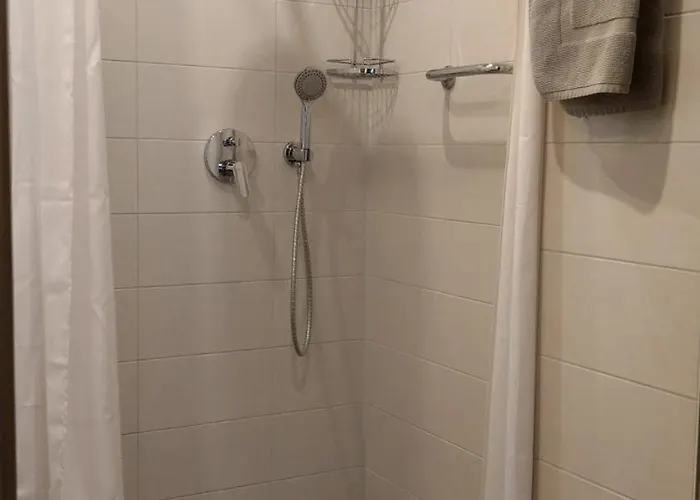 Luise, Gemuetlich, Freundlich Und Ganz Nah An Berlin *